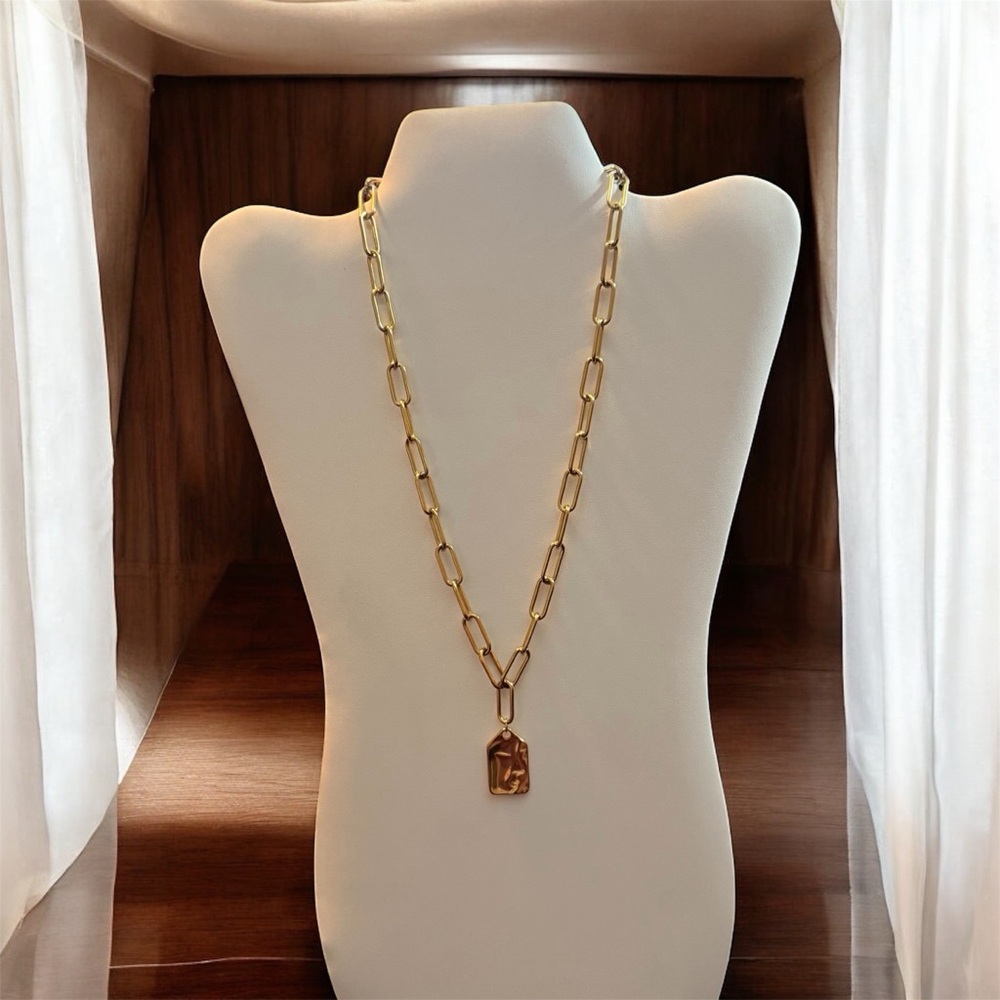 Paperclip Chain Necklace with Abstract Face Charm |Trendy Statement Jewelry NWOT